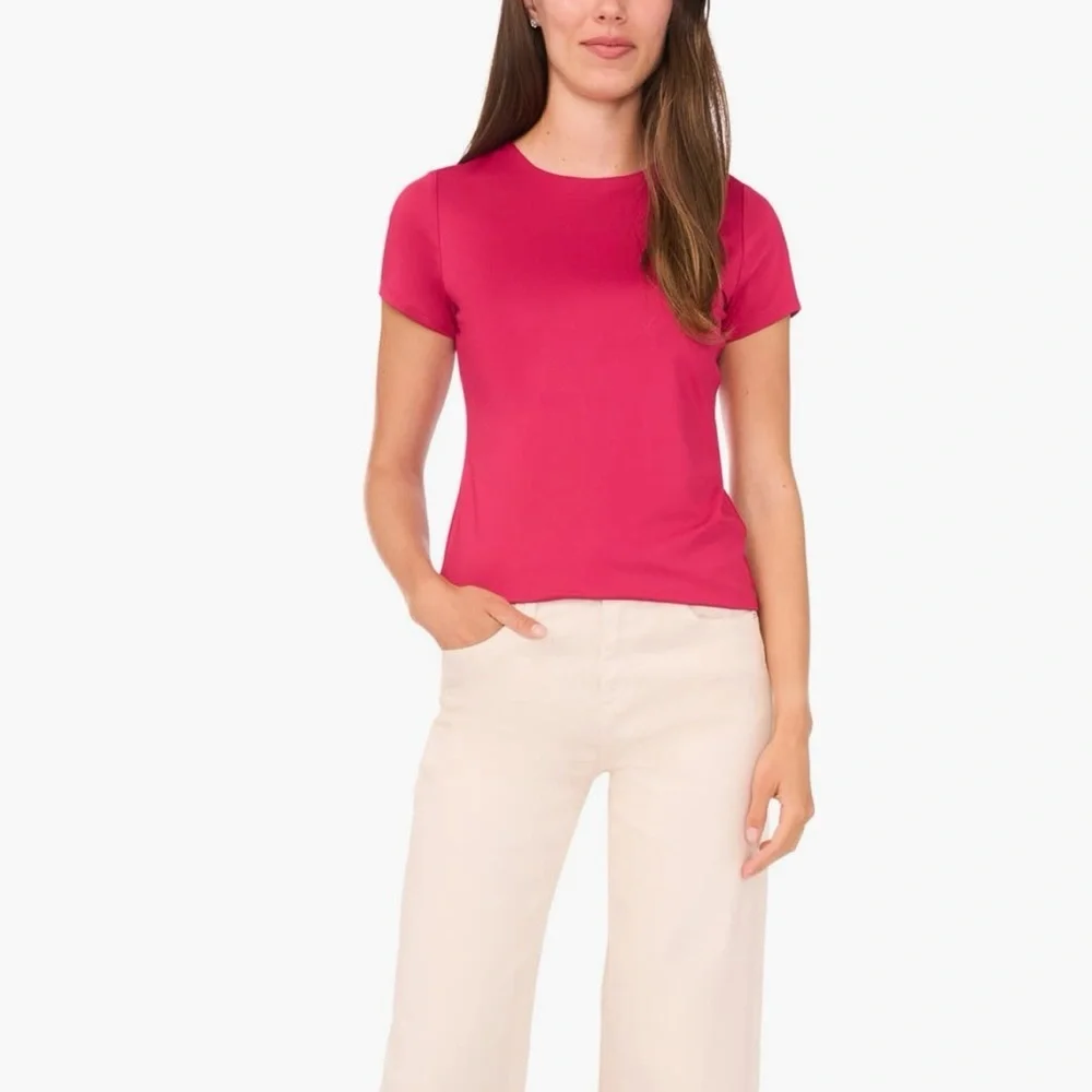 Halogen
Essential Compression
T-Shirt - Picture 8 of 8